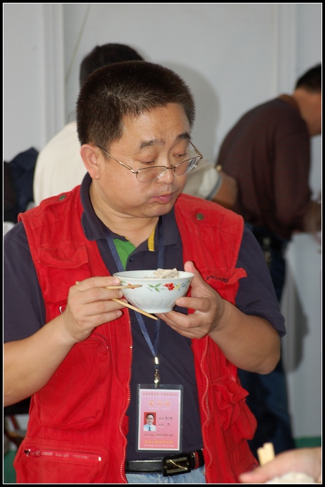 色“狼”？饿“狼”？