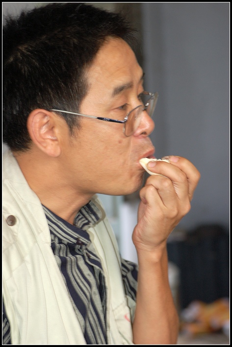 色“狼”？饿“狼”？