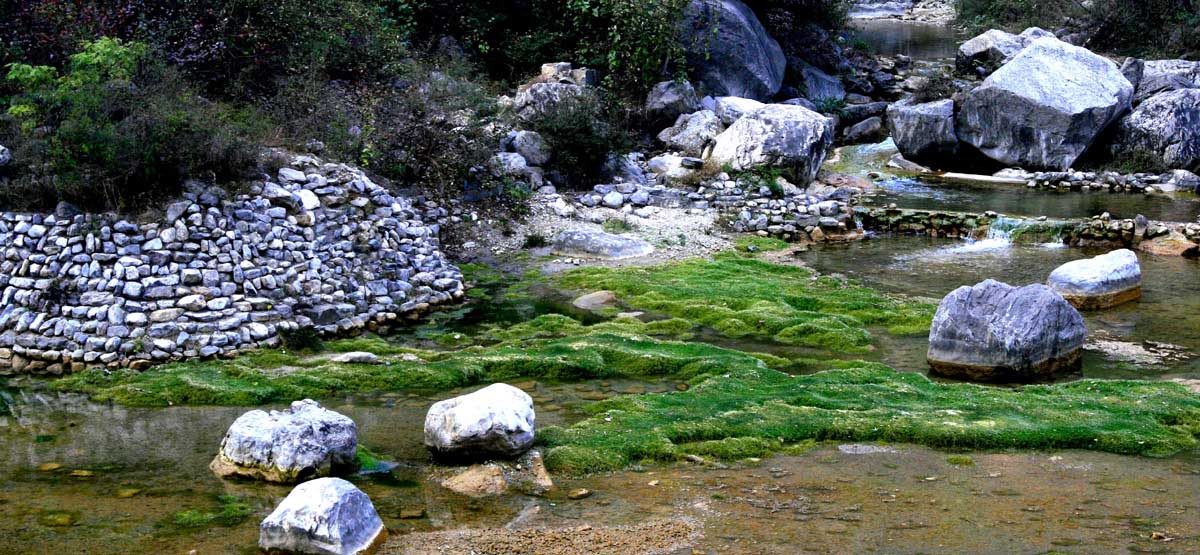 大行水秀山灵