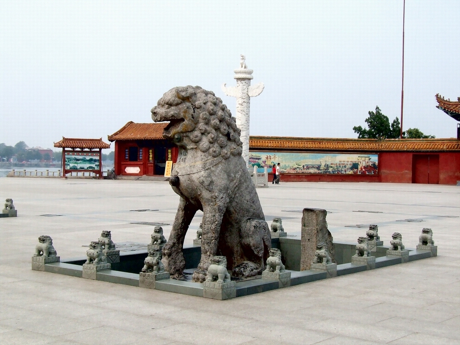 潘杨湖畔