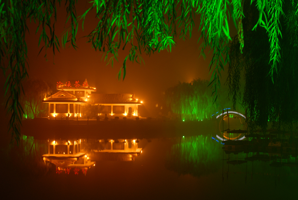 油城的节日之夜