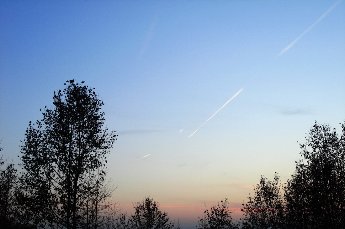 天空真蓝