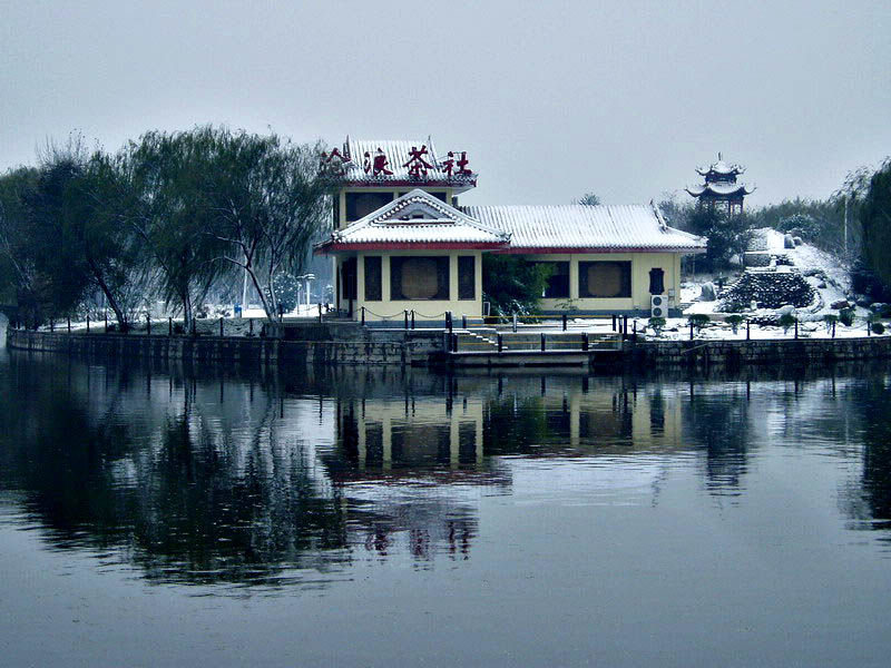 初雪:两个世界