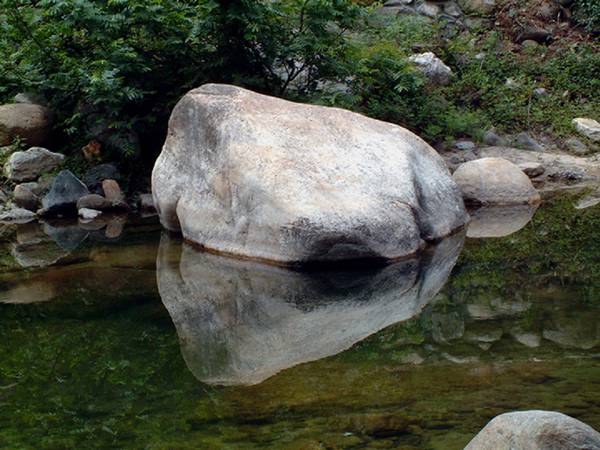 坚石于柔水