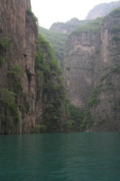 神游八泉峡