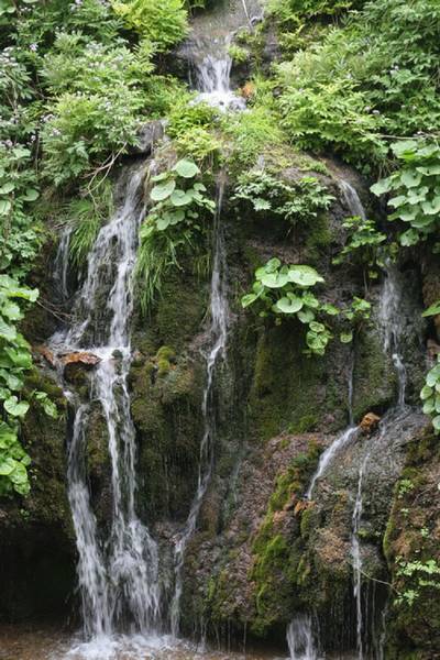 神游八泉峡
