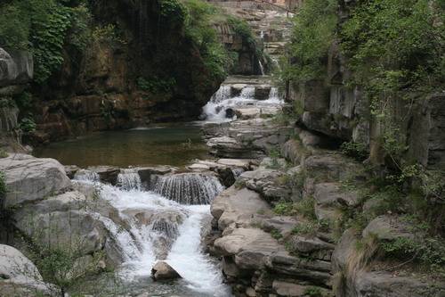 神游八泉峡