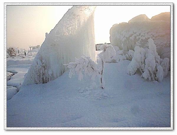 新疆的冰雪
