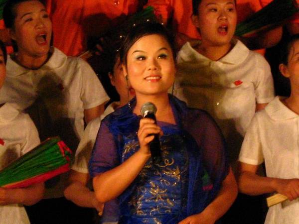 中原油田庆祝建党85周年“颂歌献给党”歌咏比赛片