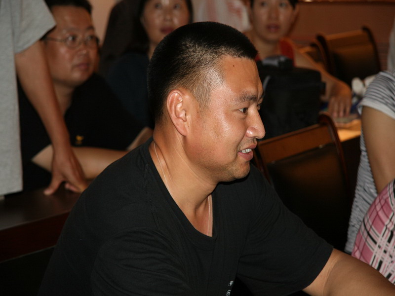 8.12石油人摄影俱乐部会员影友见面会及坝上采风观片讲评会议