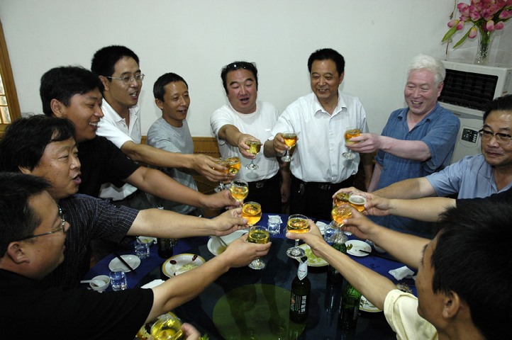 8.12石油人摄影俱乐部会员影友见面会及坝上采风观片讲评会议