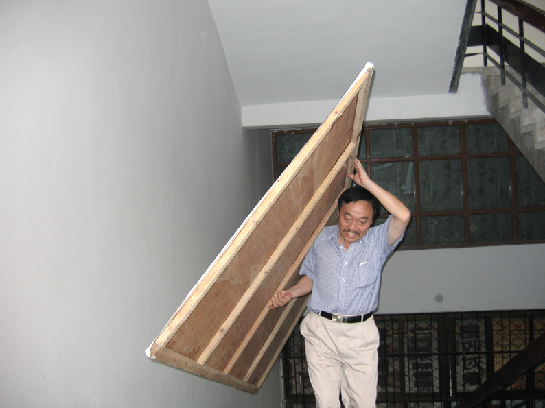 揭牌仪式筹备工作还在紧张有序进行中......