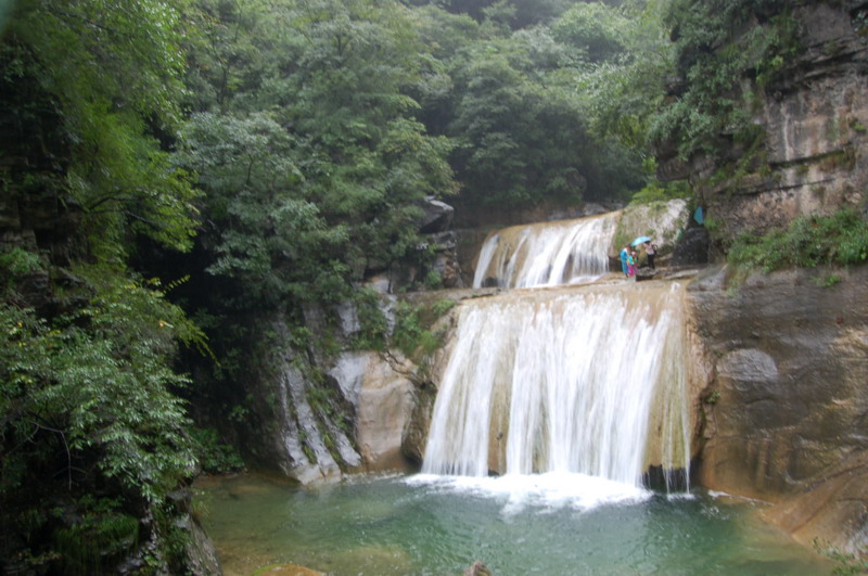 雾中青龙峡