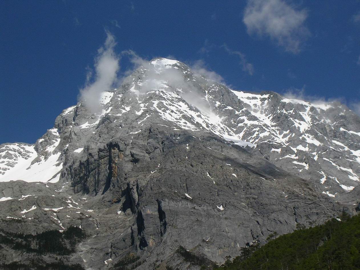 玉龙雪山