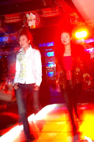 当寂寞遇见音乐,当无聊遇见咖啡，当失眠遇见记忆，当我遇见你，，