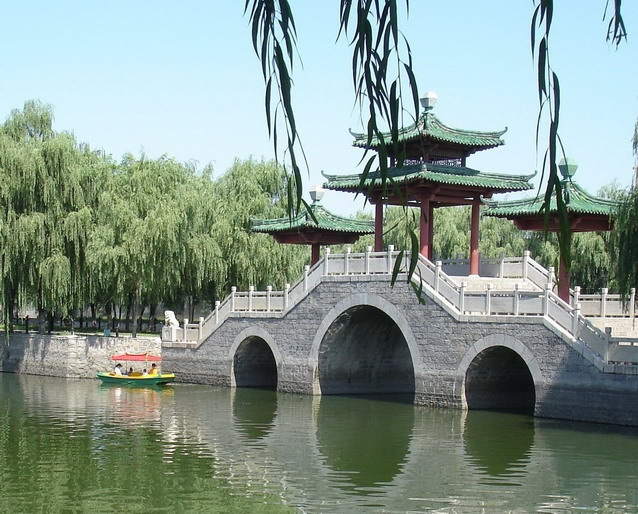 油城社区风光一组（中原油田）