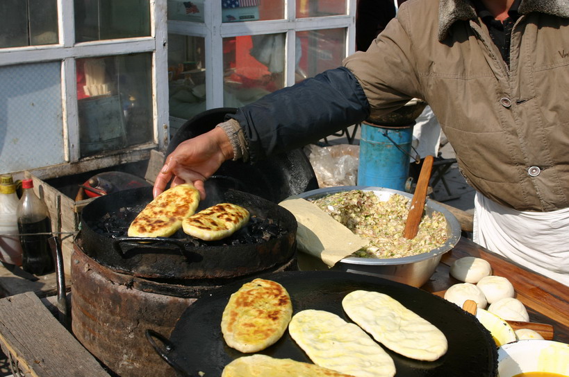 中国濮阳名吃——葱油饼制做大揭密