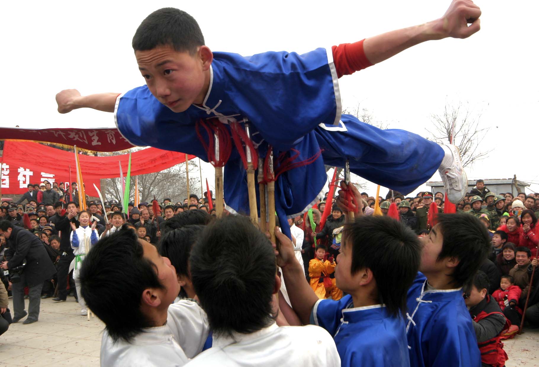 英雄出少年