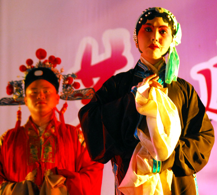 新编《铡美案》