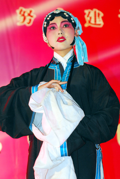 新编《铡美案》