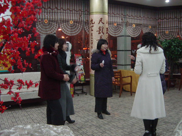 石油人周岁花絮-------她那几个“姨”