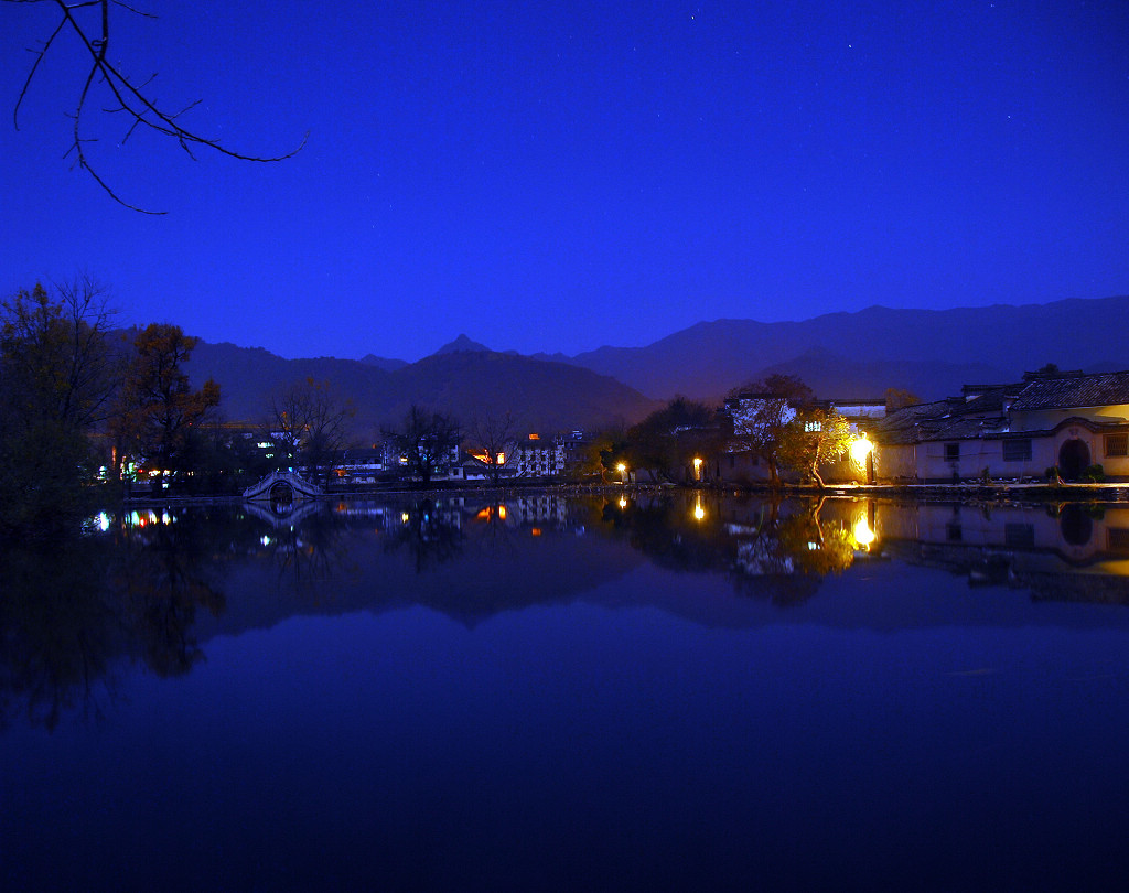 宏村夜景