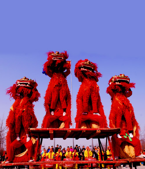 闹春