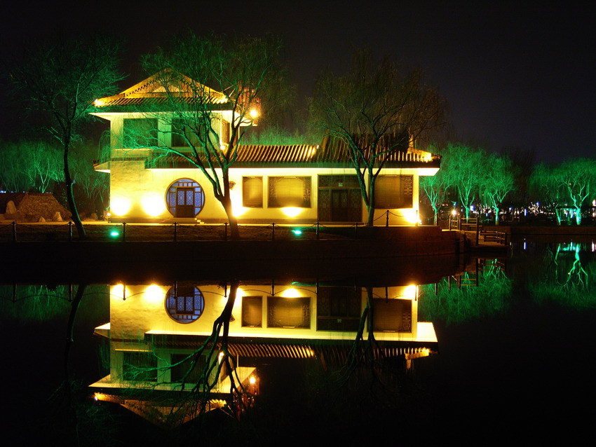 也发几张夜景凑凑数