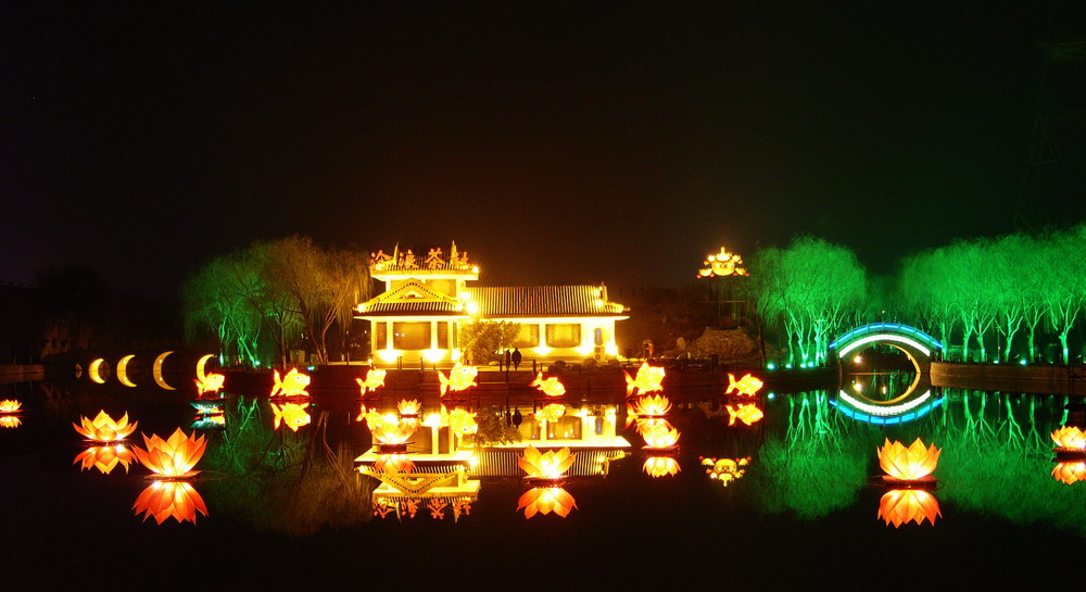 也发几张夜景凑凑数