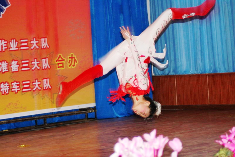 刘婕小朋友献艺表演