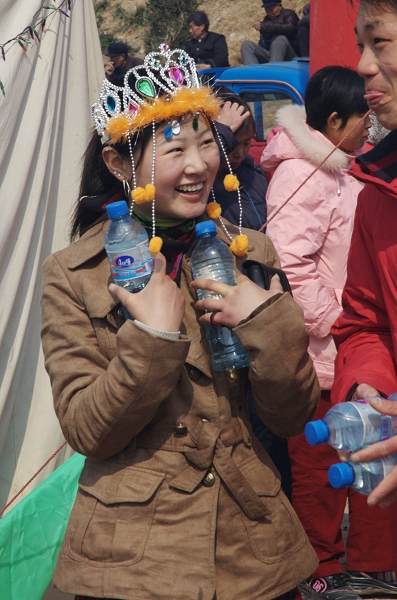美女云集---瑕丘庙会见闻之三