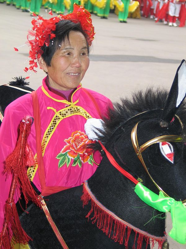 第八社区管理中心社火表演