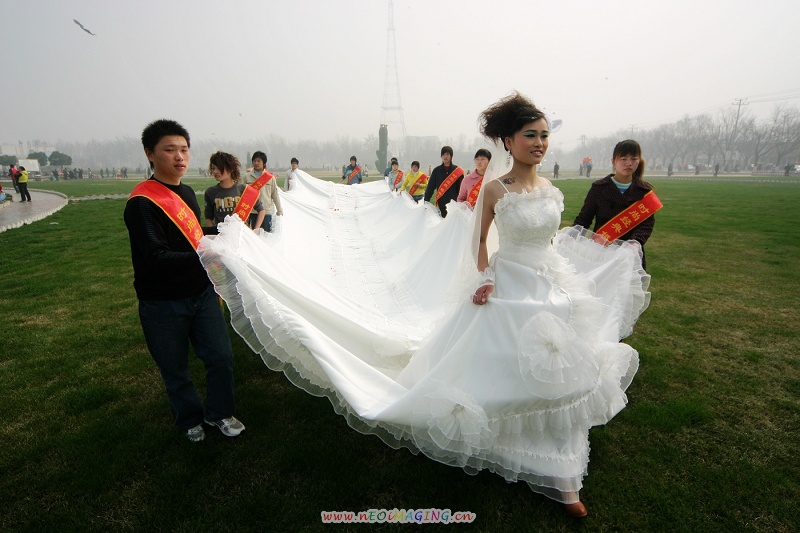 １５米长婚纱