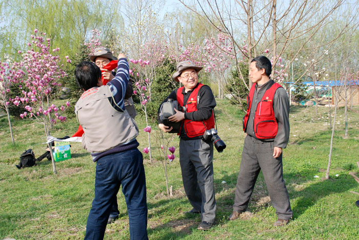 濮阳电视台采访花絮——开心摄影在春天