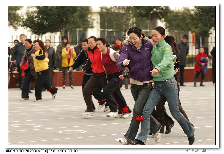 祝姐妹们节目快乐
