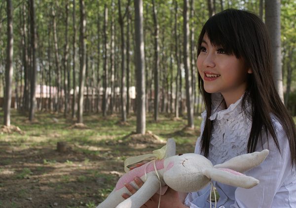 天真女孩