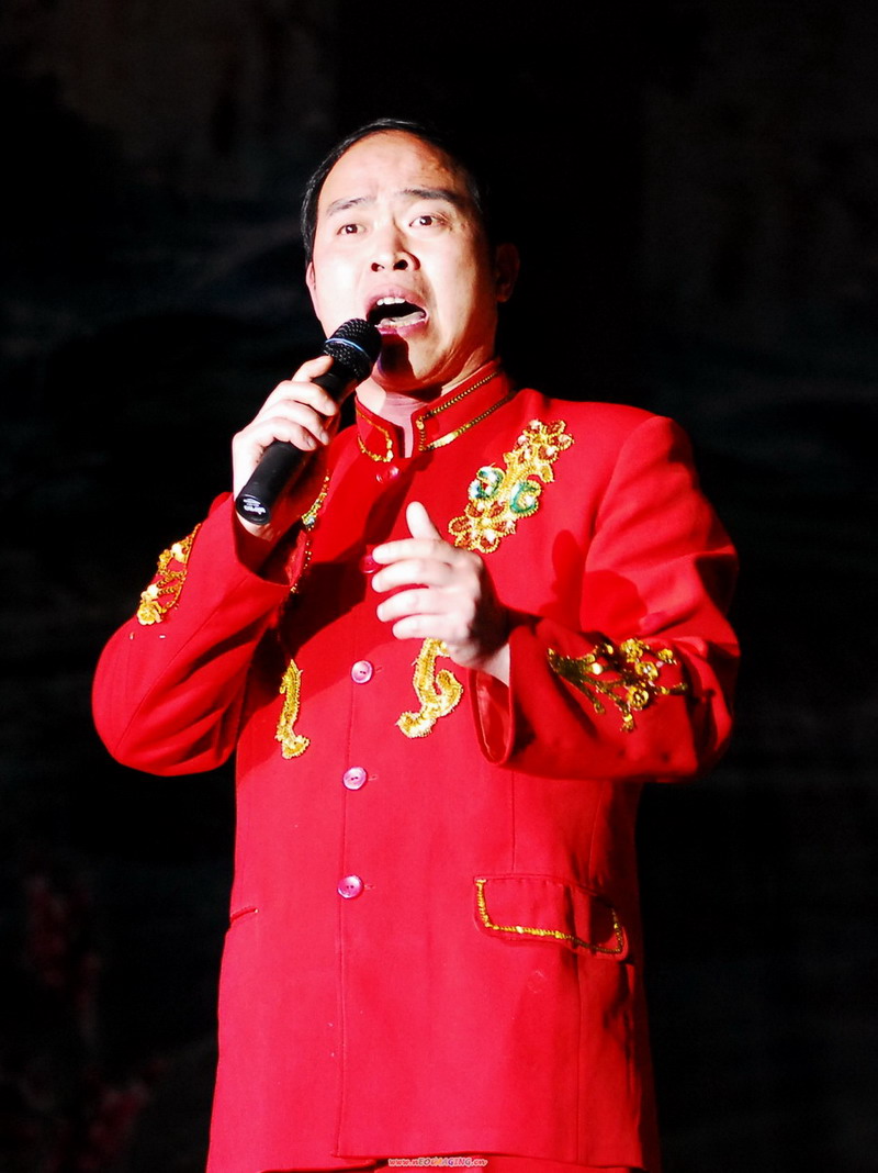 一张舞台人像