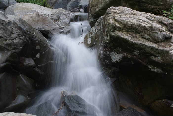 商城山水风情