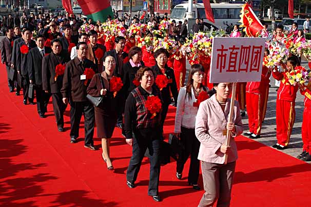 记2007年市五一劳动奖章获得者----西风瘦马先生