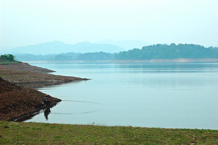 湖光山色话商城
