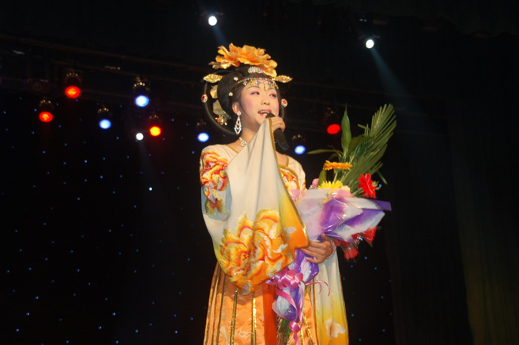 金光大道胜出新秀李玉刚来濮个人及剧照