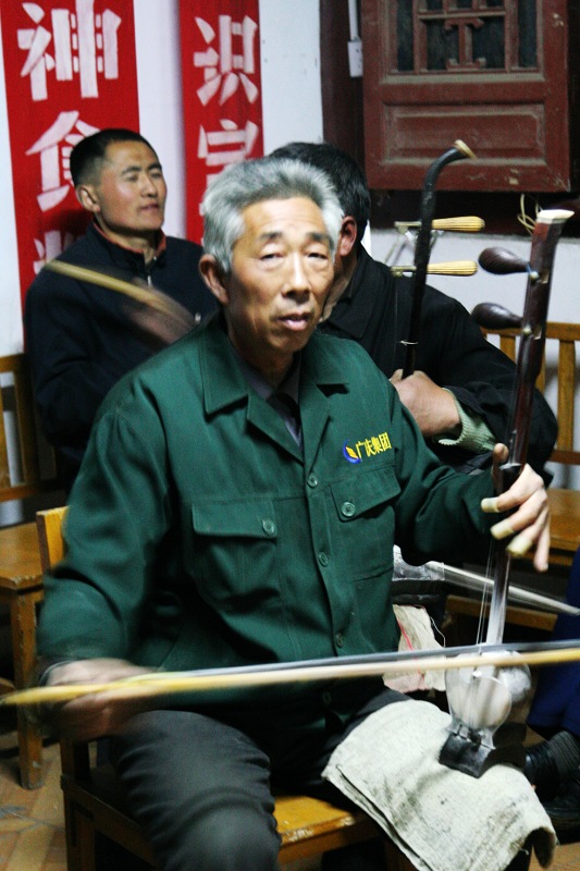 三社区的：同乐戏场