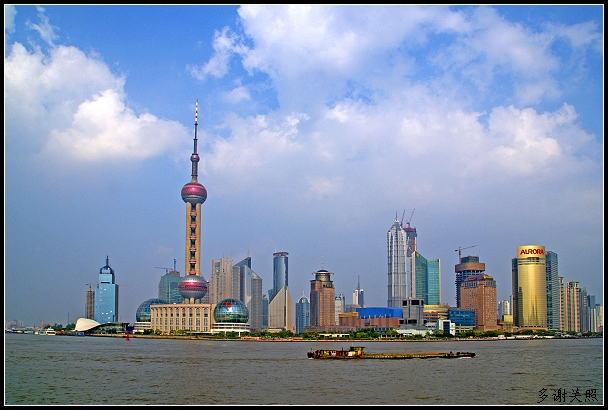 上海东方明珠外景