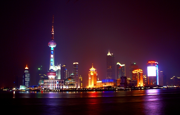 上海东方明珠外景