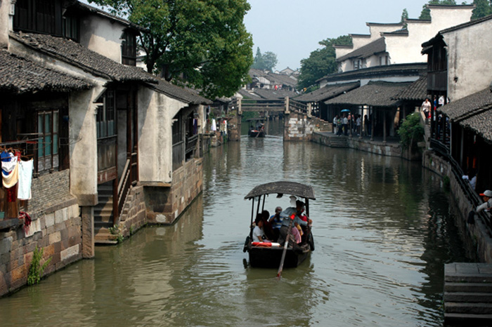 走近乌镇