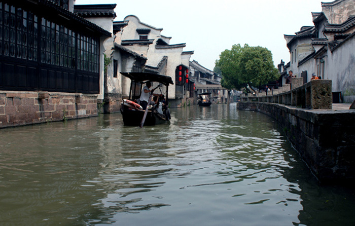 走近乌镇
