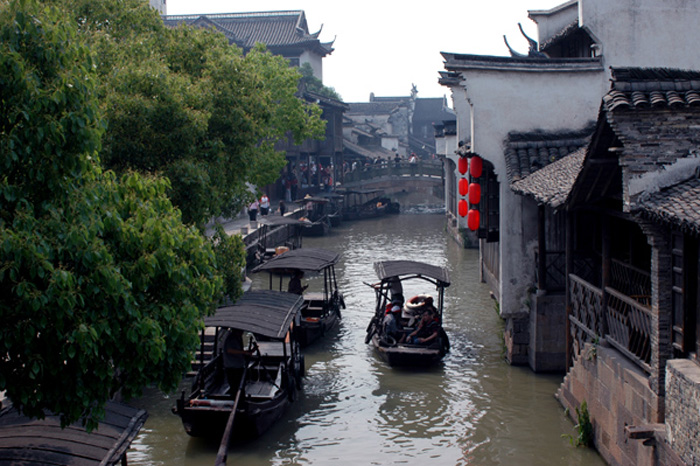 走近乌镇