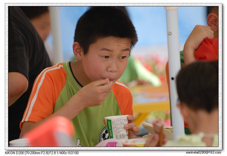 瞧,孩子玩的多开心.