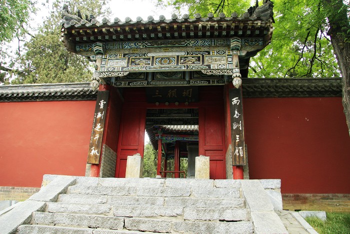 南阳卧龙岗