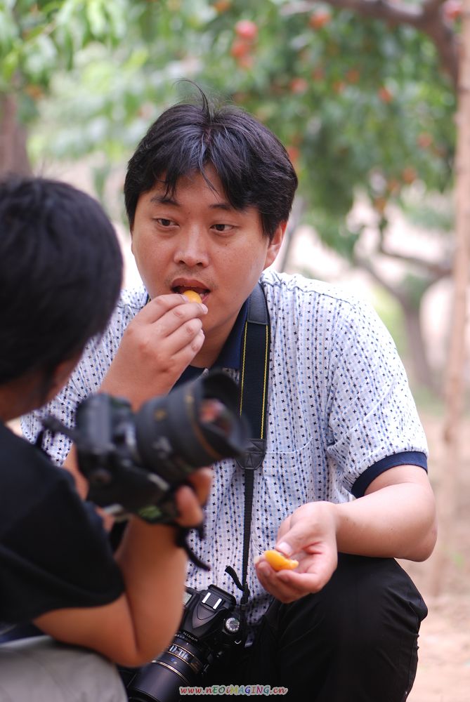 俱乐部的俊男美女们